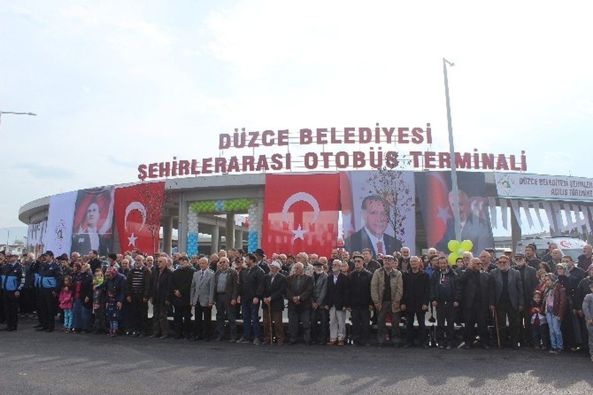 Bakan Faruk Özlü Düzce Şehirler Arası Otobüs Terminalinin Açılışını Yaptı