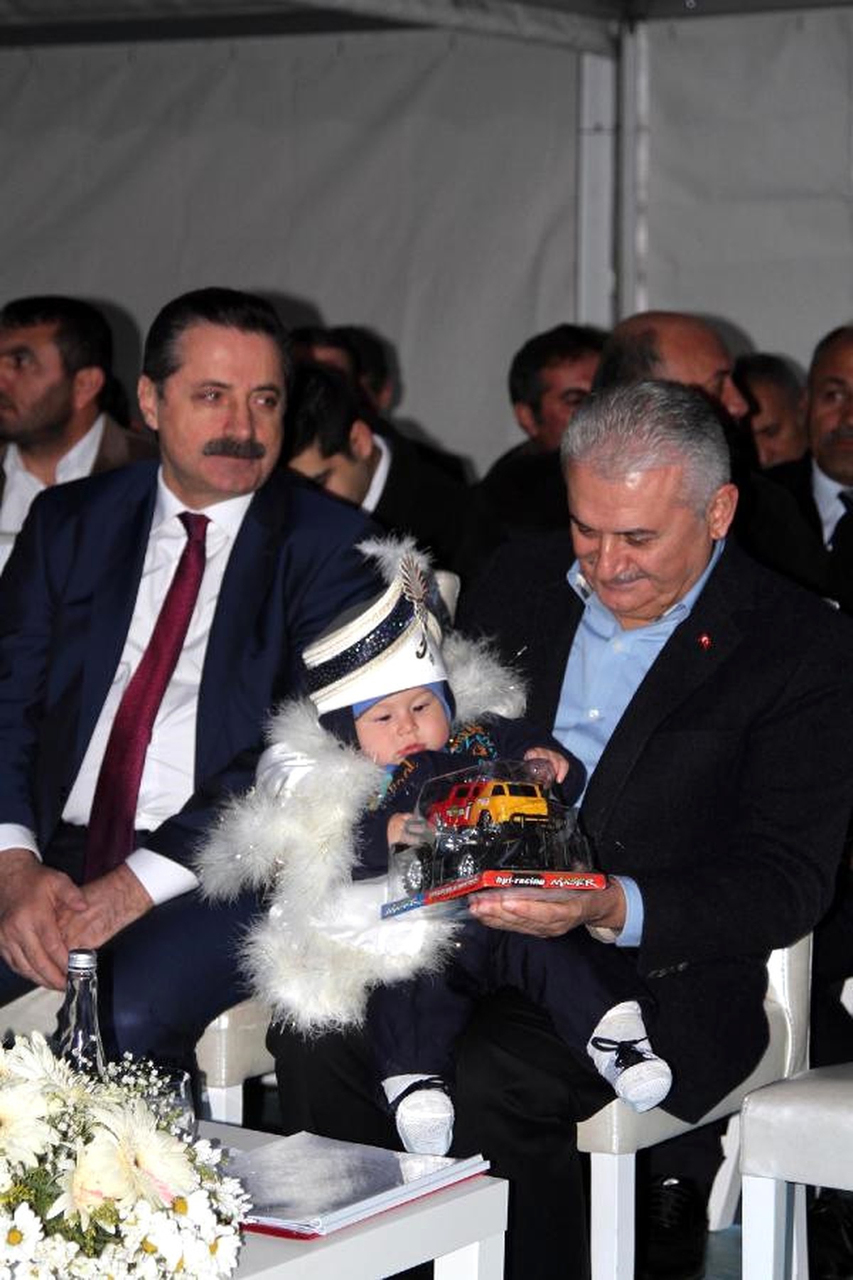 Başbakan Yıldırım: Demokrasi İçin Teröre Sahip Çıkmayalım (3)