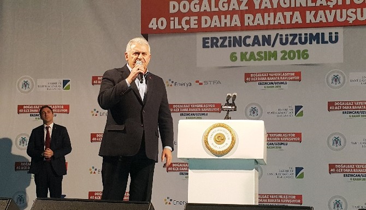 Başbakan Yıldırım, Üzümlü\'de 40 İlçeye Doğalgaz Dağıtım Törenine Katıldı
