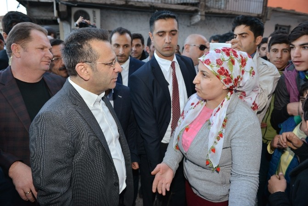 Diyarbakır Valisi Aksoy, Bağlar\'da İncelemelerde Bulundu