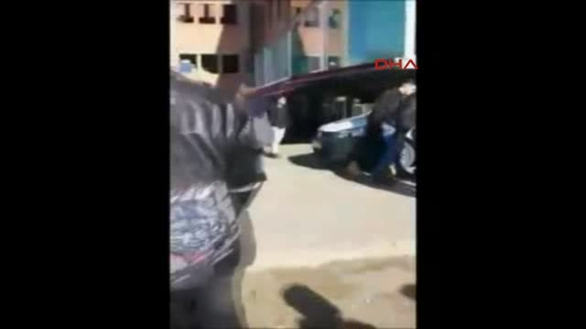 Gençlerin Kavgasında Ölümüne Tekme Kamerada...