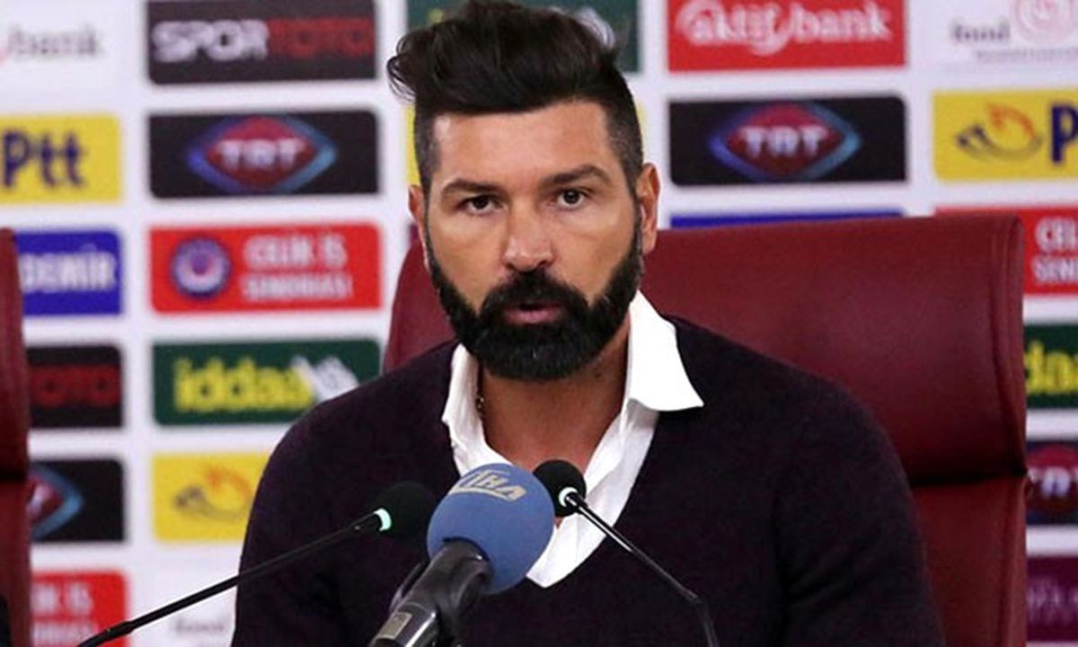 Hakan Kutlu\'dan İstifa Sinyali