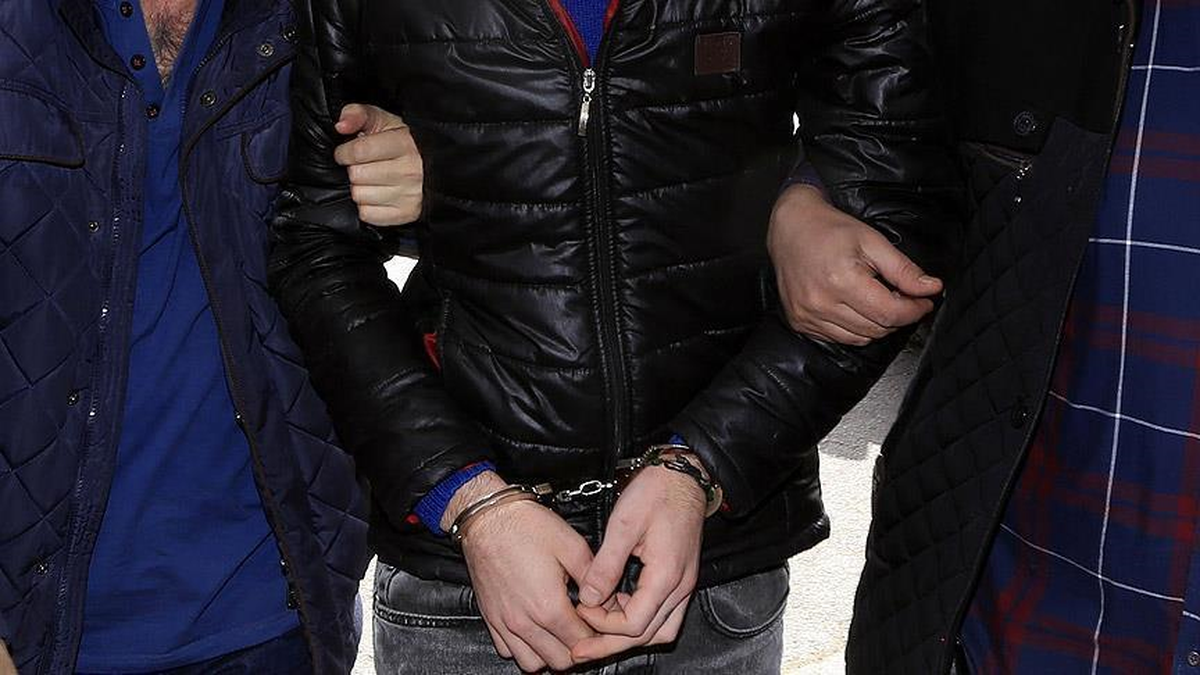 İstanbul\'da Hdp Protestolarında 65 Gözaltı