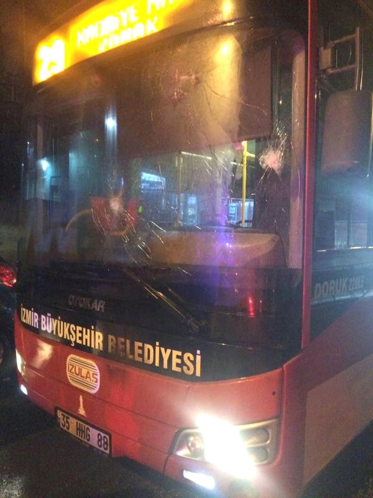 İzmir\'de Terör Operasyonu: 9 Gözaltı