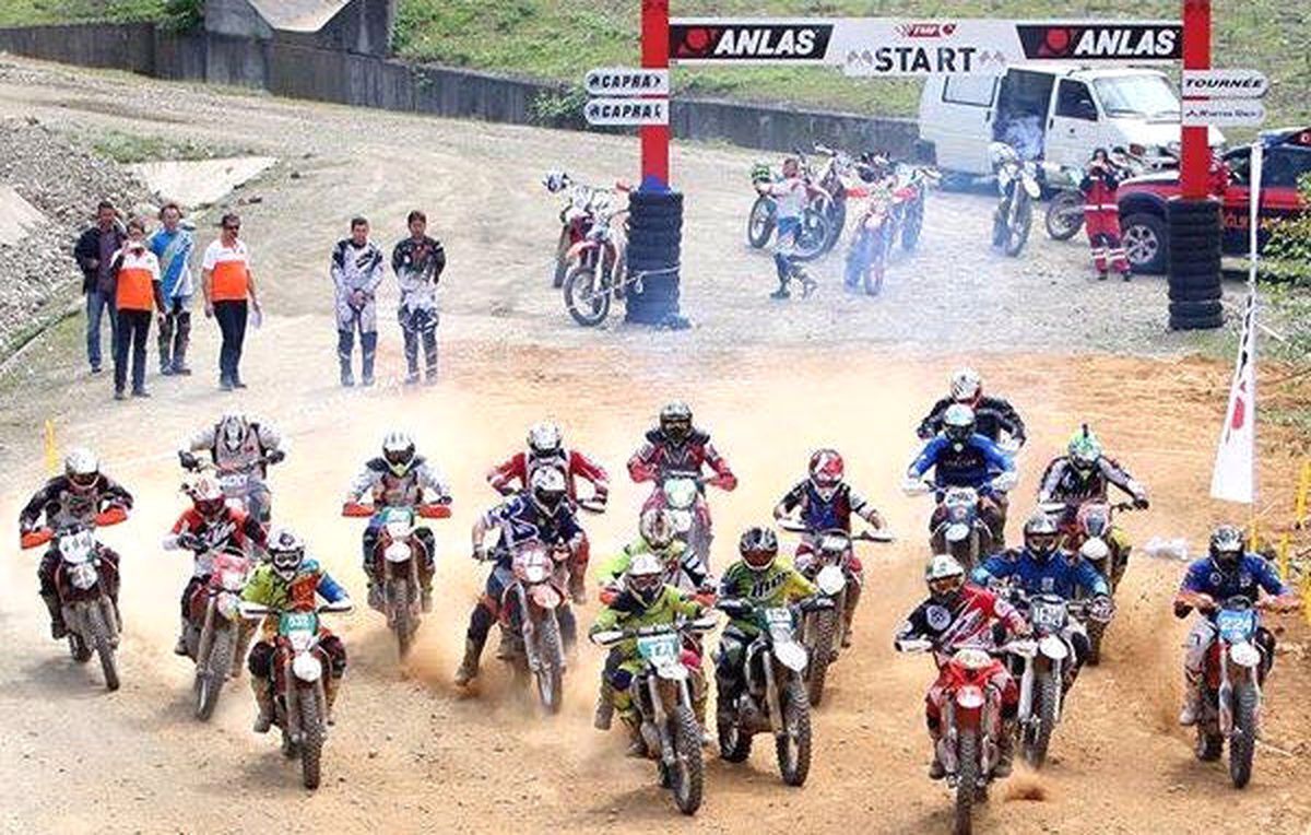 Kaynaşlı\'da Enduro Heyecanı