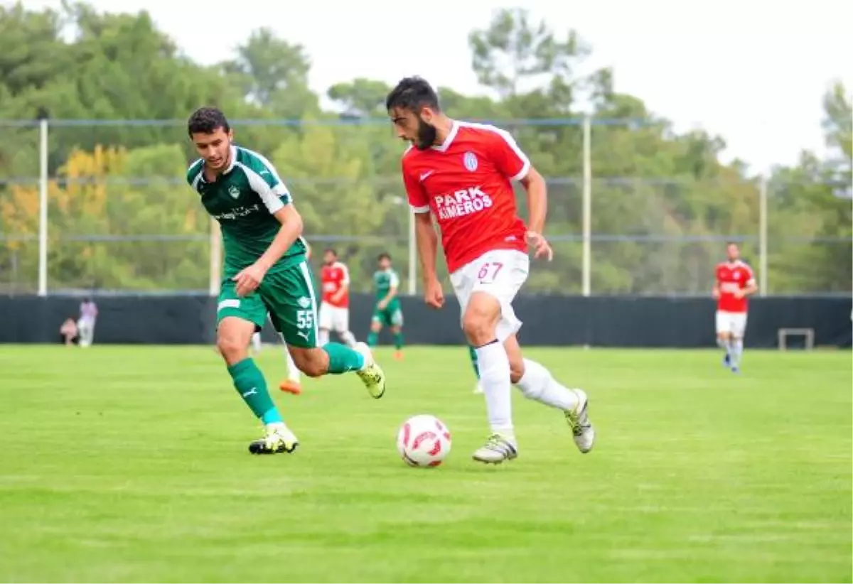 Kemerspor 2003-Yeşil Bursa: 2-1