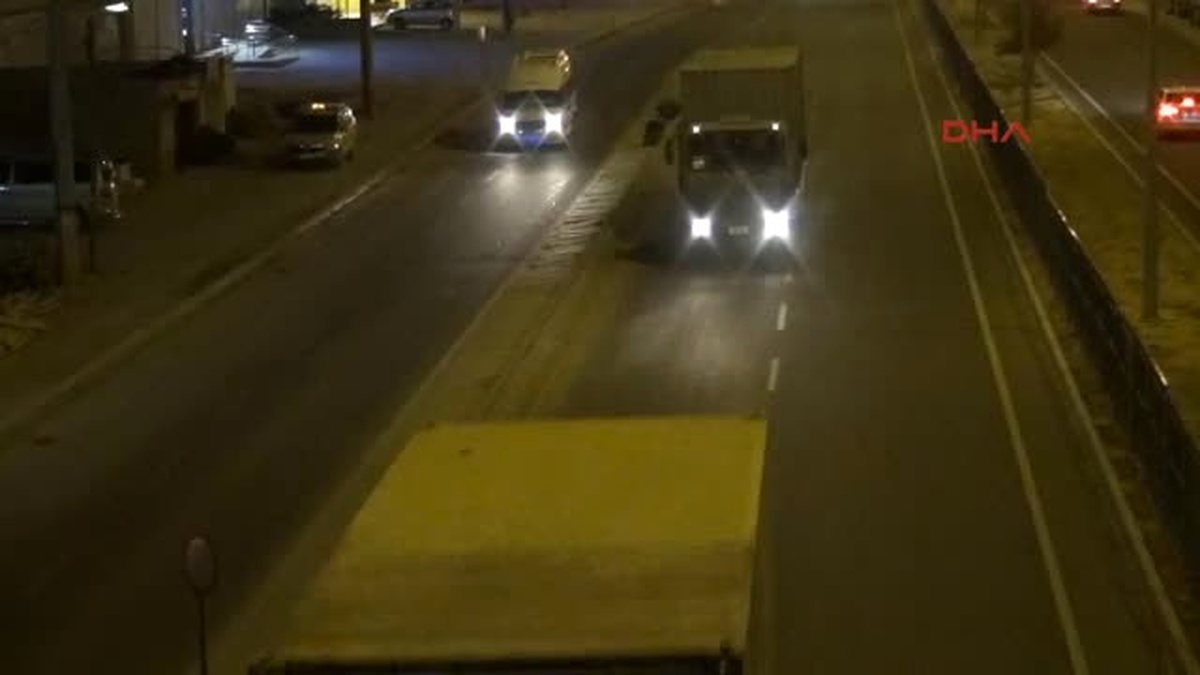 Kızıltepe- Askeri Malzeme Taşıyan Tır\' Lar Kızıltepeyi Geçti