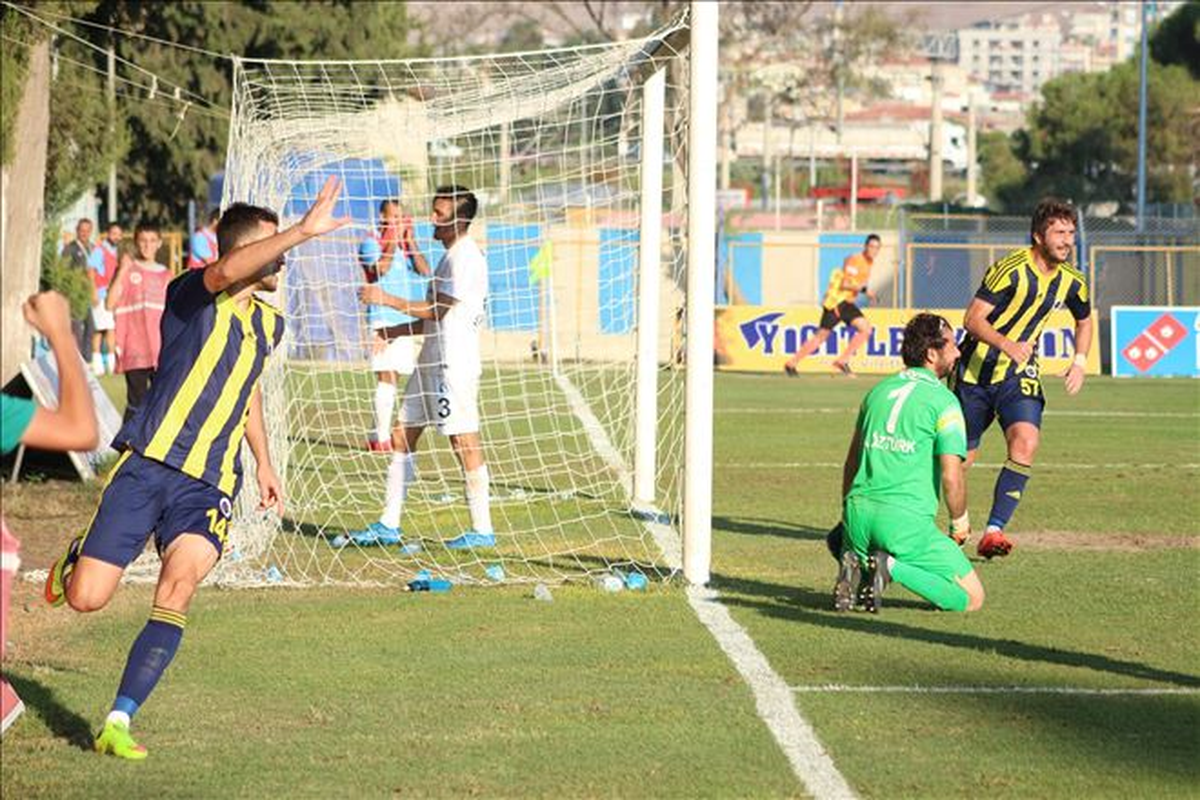 Menemen Bemlediyespor\'un Gözü Zirvede