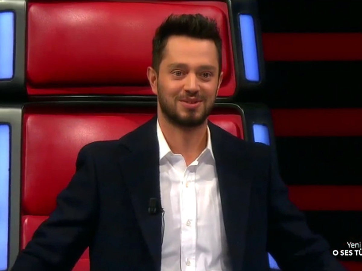 Murat Boz Piyanist Şantör Taklidi Yaparsa...