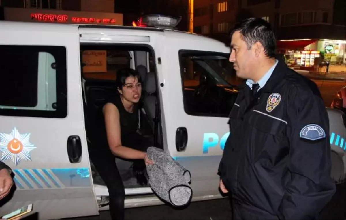 Polis, Kavga Eden Çifte Müdahale Eden Kadını Azarladı: Sen Niye Karışıyorsun?