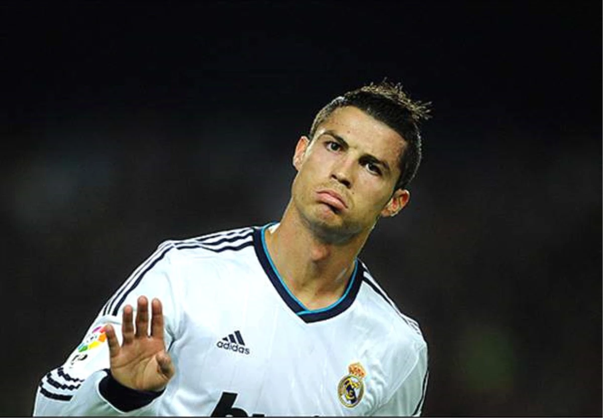 Ronaldo, 2021\'e Kadar Real Madrid\'de. İmza Töreni Yarın