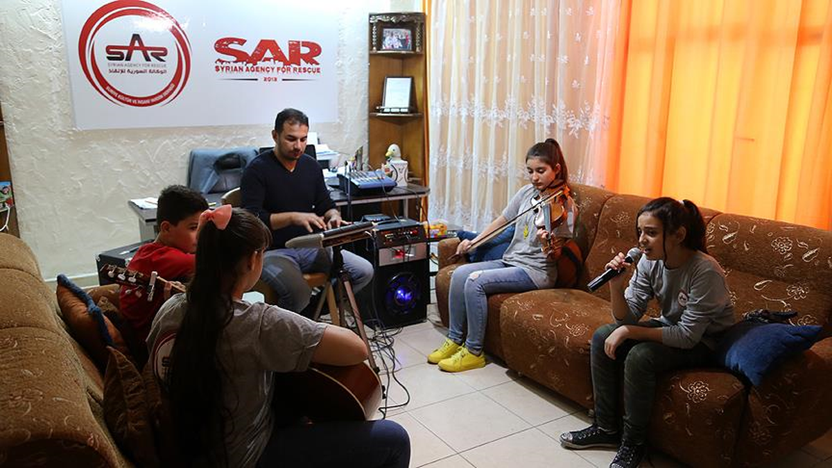 Savaşın Çocukları Acılarını Ezgilere Döküyor