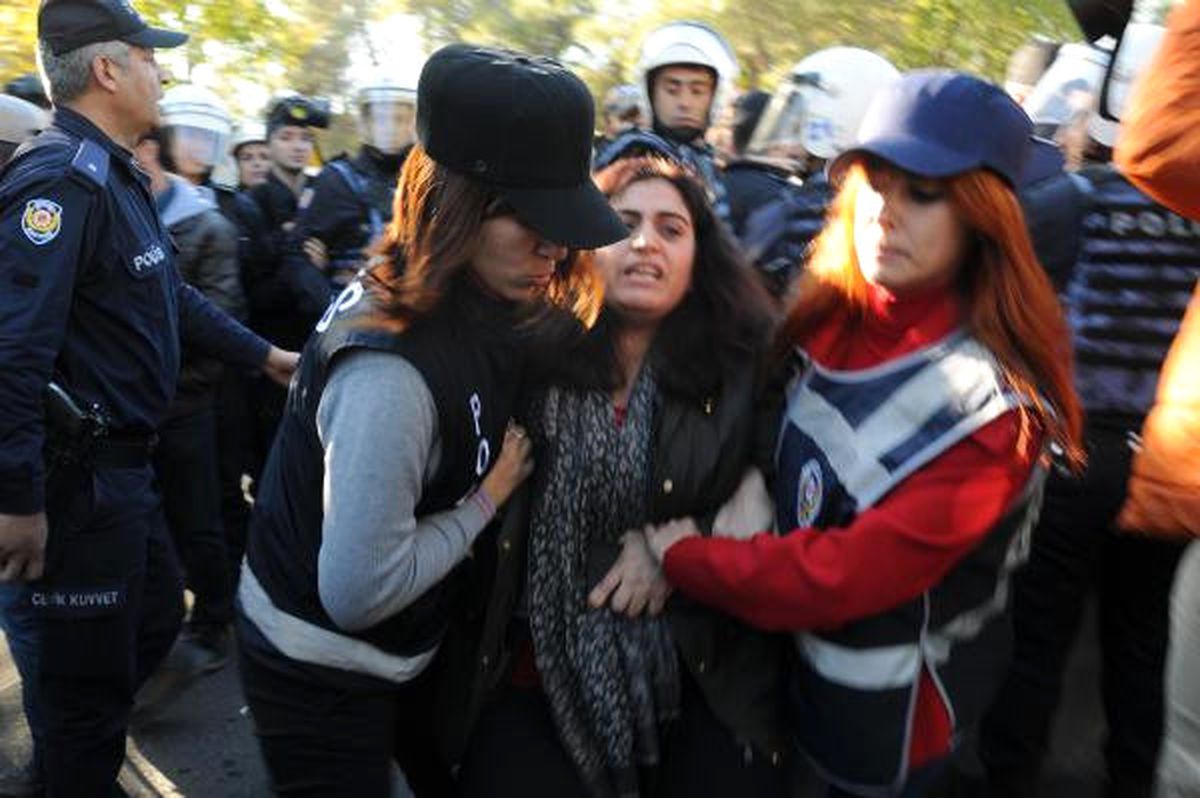 Sebahat Tuncel, Tutuklama İstemiyle Sulh Ceza Hakimliği\'ne Sevk Edildi