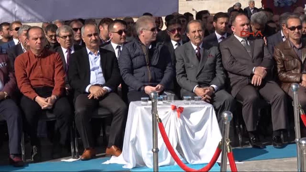 Sivas\'ta 10 Bin Kişilik Aşure Dağıtıldı