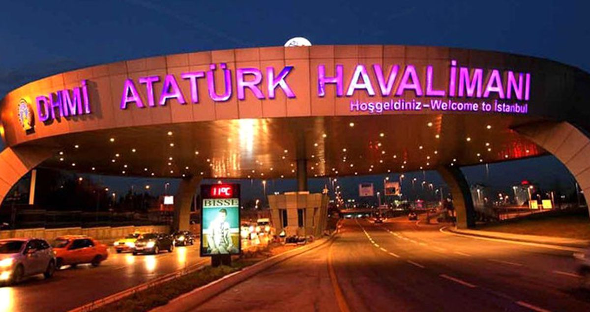 Atatürk Havalimanı'nda Silah Sesleri!