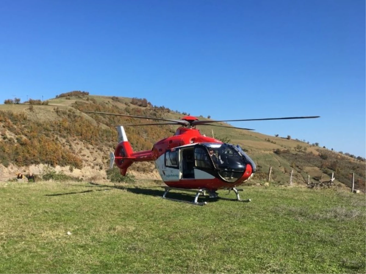 Traktör Kazasında Yaralanan Vatandaşın Yardımına Ambulans Helikopter Yetişti