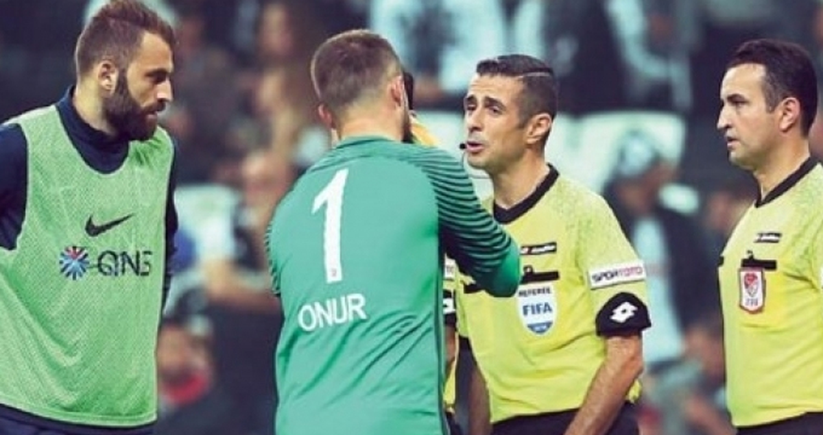 Verdiği Kararlar Nedeniyle Eleştirilen Mete Kalkavan'a 7.9 Puan Verildi