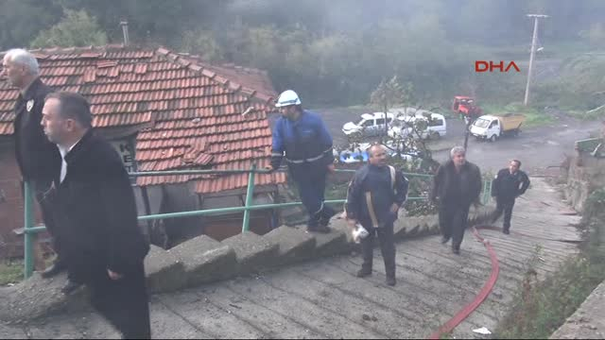 Zonguldak 3 Yılda 2\'nci Kez Evleri Yandı