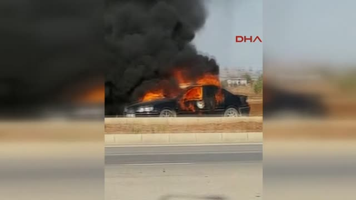 Adana Alev Alan Otomobildeki 2 Kişi Yaralandı