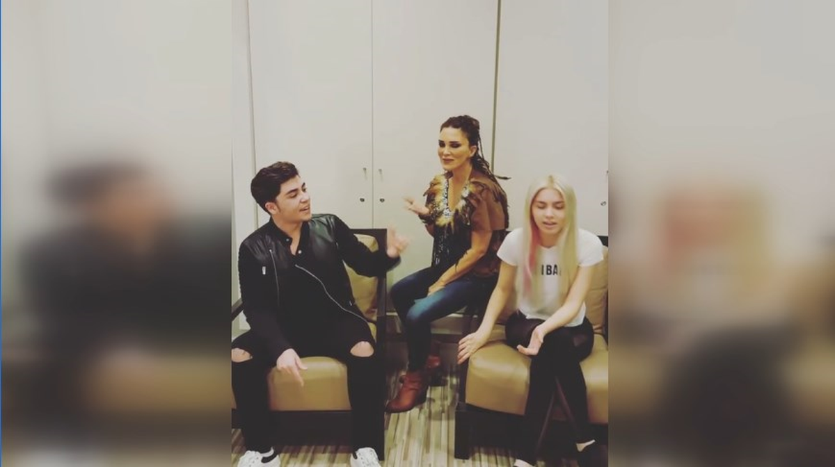 Aleyna Tilki ve Aziz Kiraz Bir Araya Gelip Arabesk Söylediler