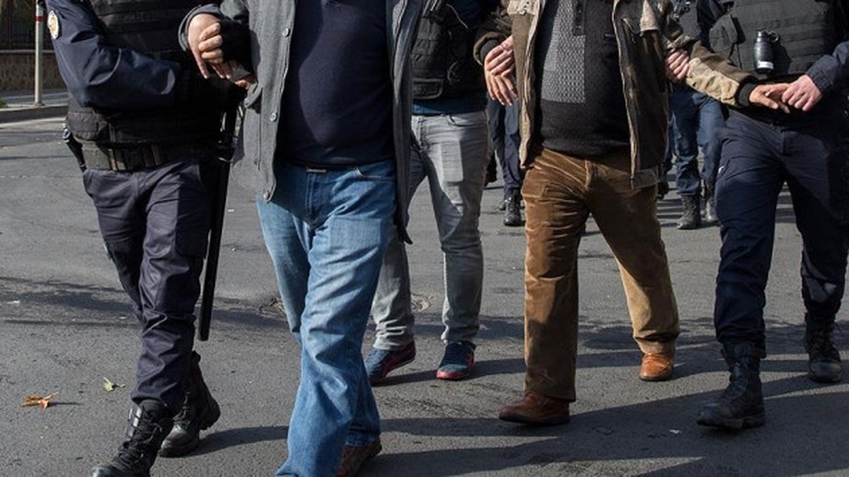 Ankara\'da Fetö\'den 4 Kişi Tutuklandı