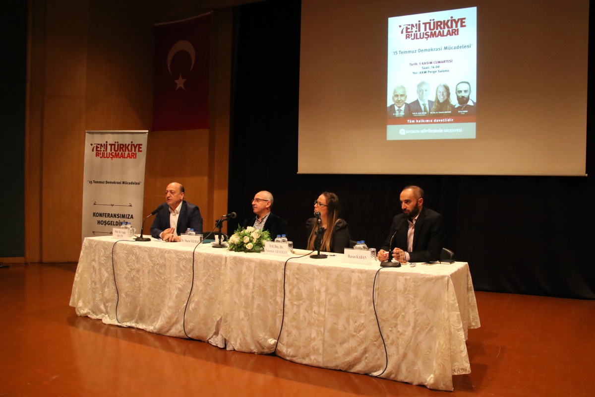 Antalya\'da Yeni Türkiye Buluşmaları Konferanslar Dizisi sürüyor