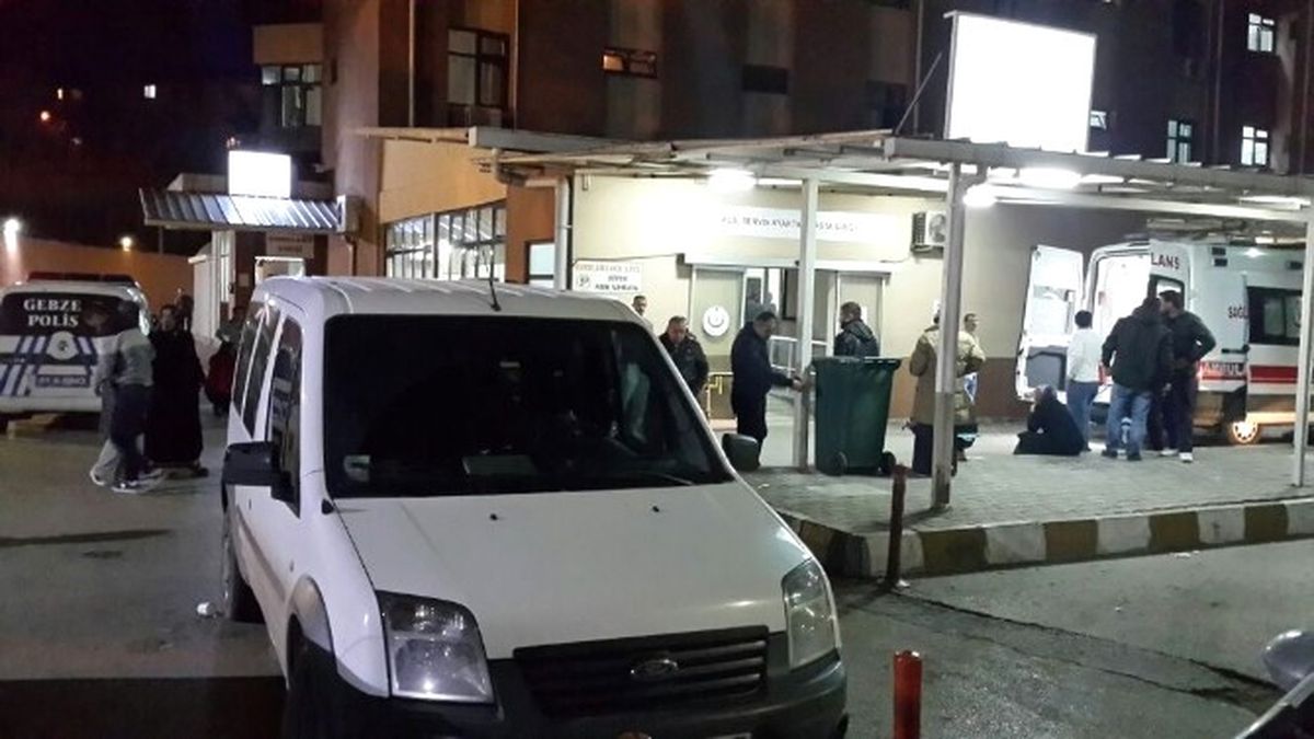 Asker Eğlencesinde Pompalı Tüfekle Kendini Vurdu