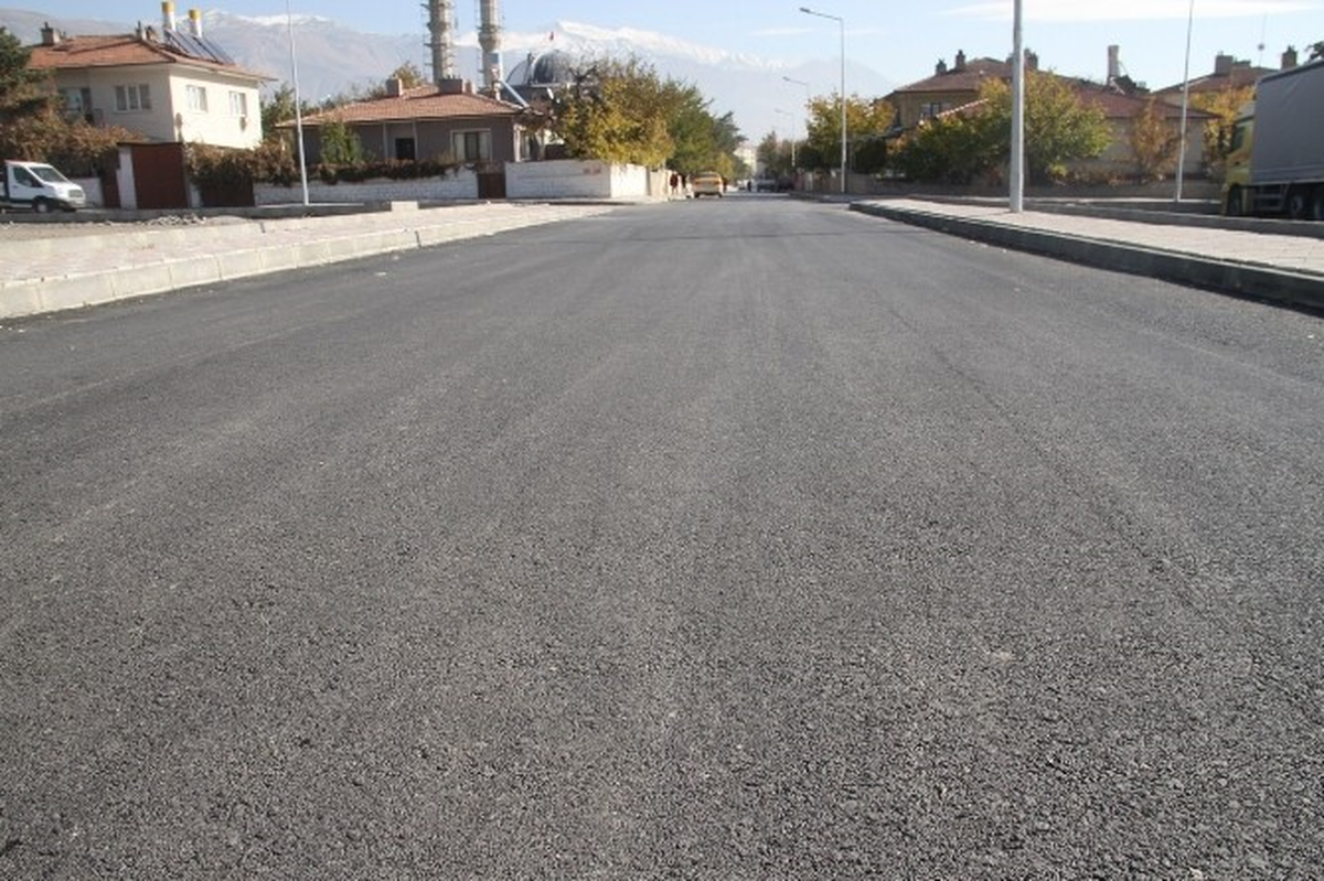 Aydınlıkevler\'de Üstyapı Çalışmaları Tamamlandı