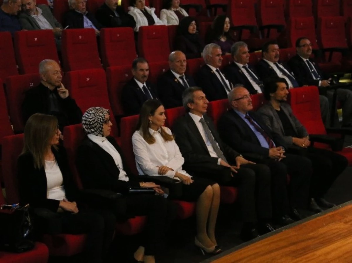 Azerbaycan Milletvekili Paşayeva Denizli\'de Şiirseverlerle Buluştu