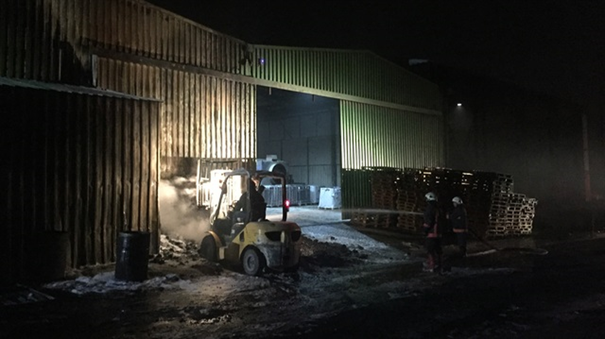 Başkent\'te Fabrika Yangını