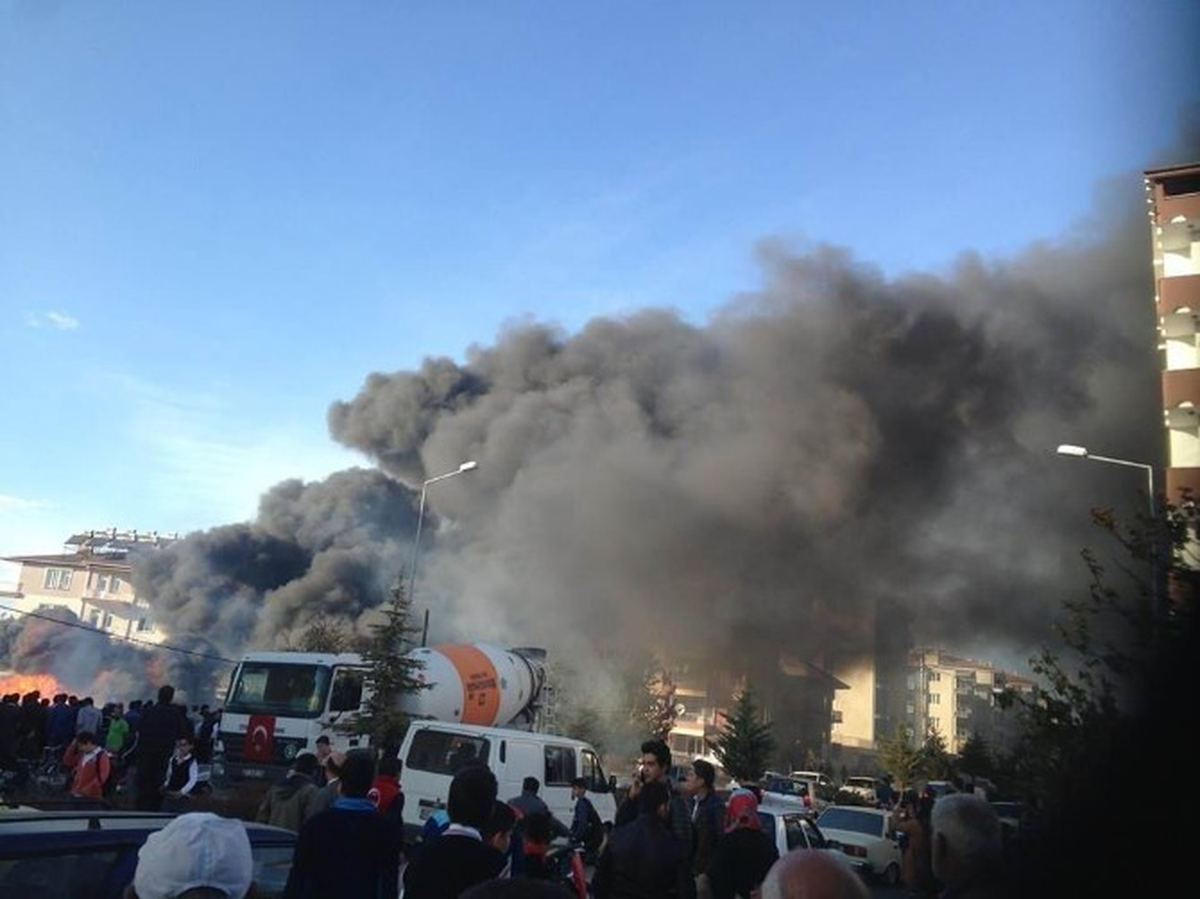 Beyşehir\'de Korkutan Yangın