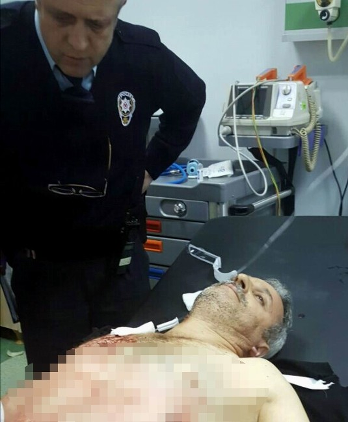 Bıçaklı Saldırıda Ağır Yaralandı
