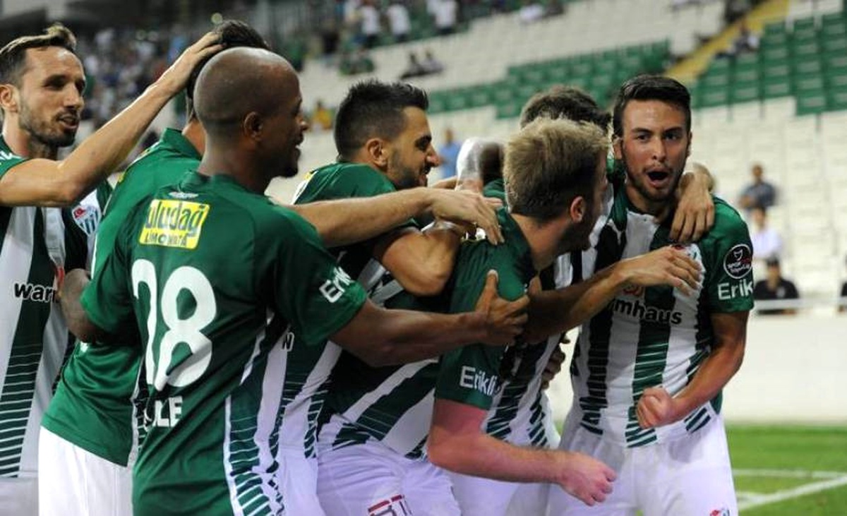 Bursaspor\'un 13 Golü Orta Saha Futbolcularından