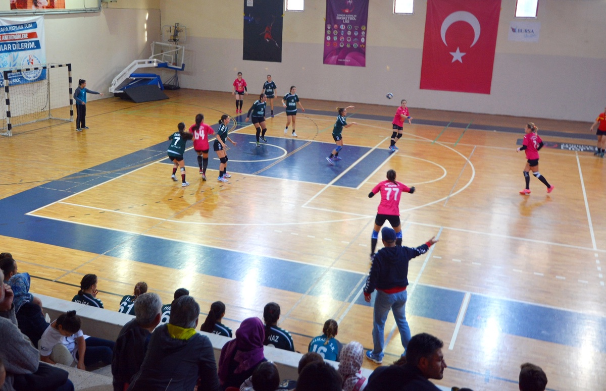 Dinçspor\'un Sultanlarına Nazar Değdi