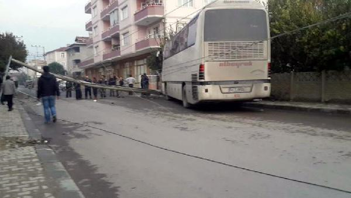 Direksiyon Başında Kalp Krizi Geçiren Sürücü Öldü