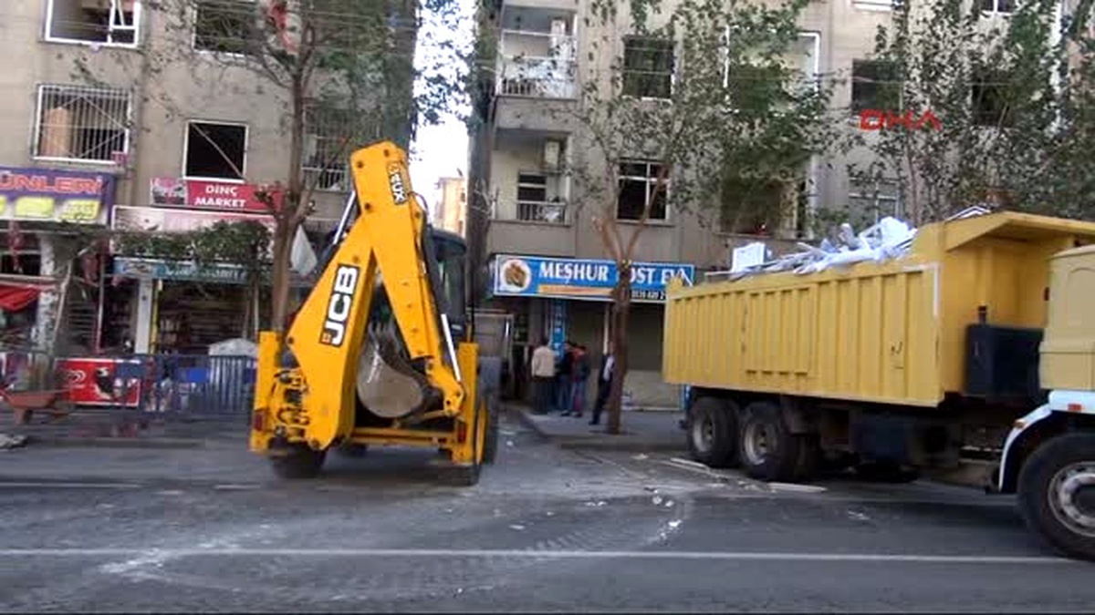 Diyarbakır-Bombalı Saldırıyla Ilgili 10 Kişi Gözaltına Alındı