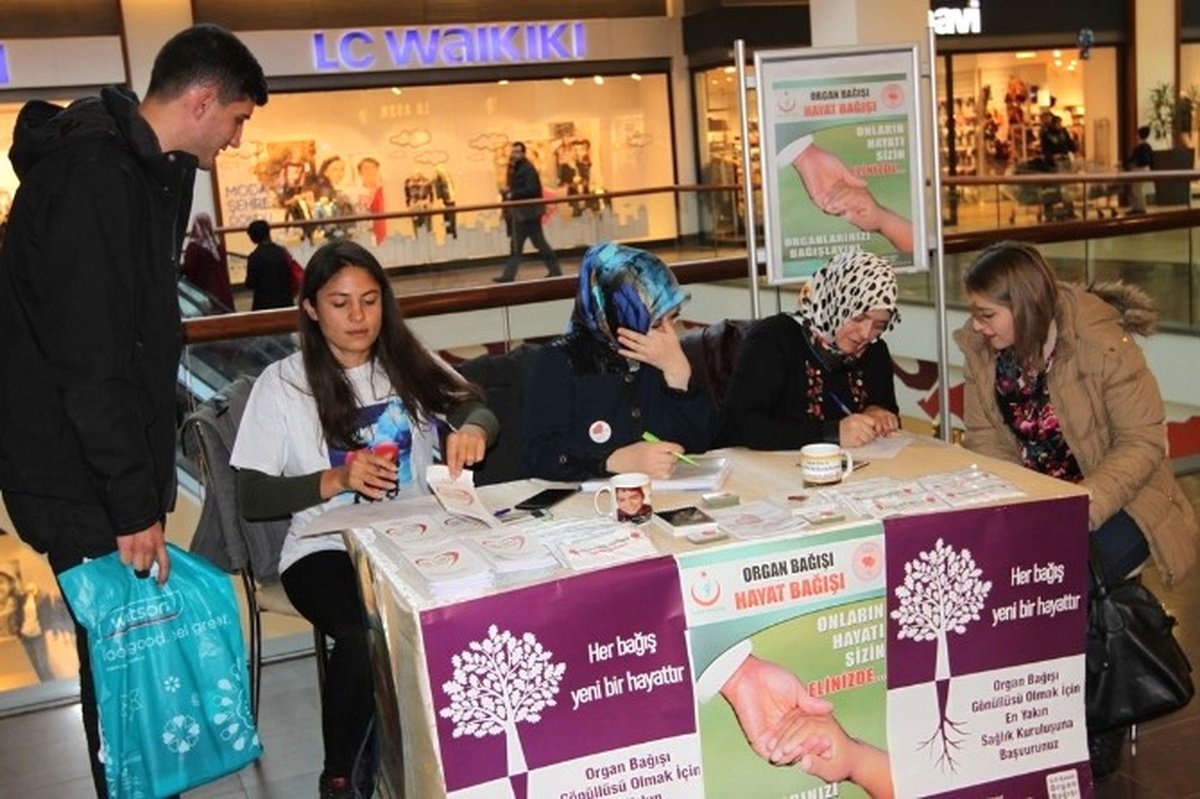 Erzurum Forum Avm\'de Organ Bağışı Standı Açıldı