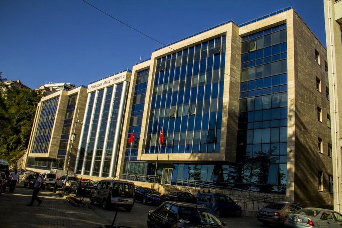 Fetö\'den Gözaltına Alınan 14 Ttk Çalışanı Adliyede