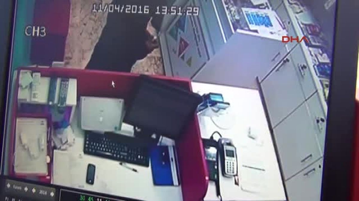 Inegöl Polis Peçeli ?tırnakçıyı" Arıyor