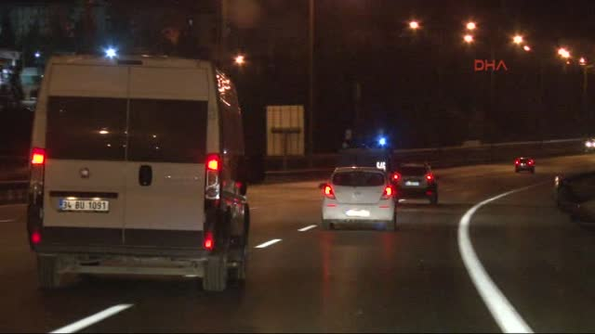 Istanbul\'da Helikopter Destekli Uyuşturucu Operasyonu