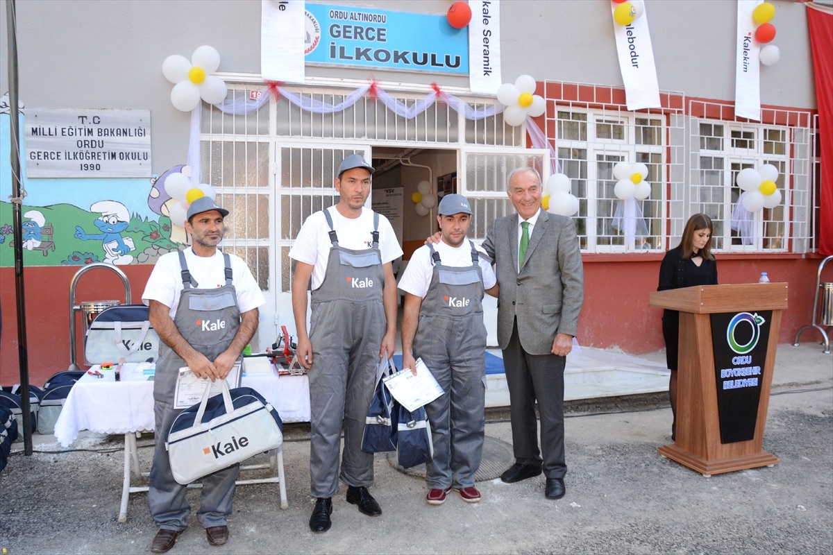 Kale Grubu Ordu\'da 12 Okulu Yeniledi