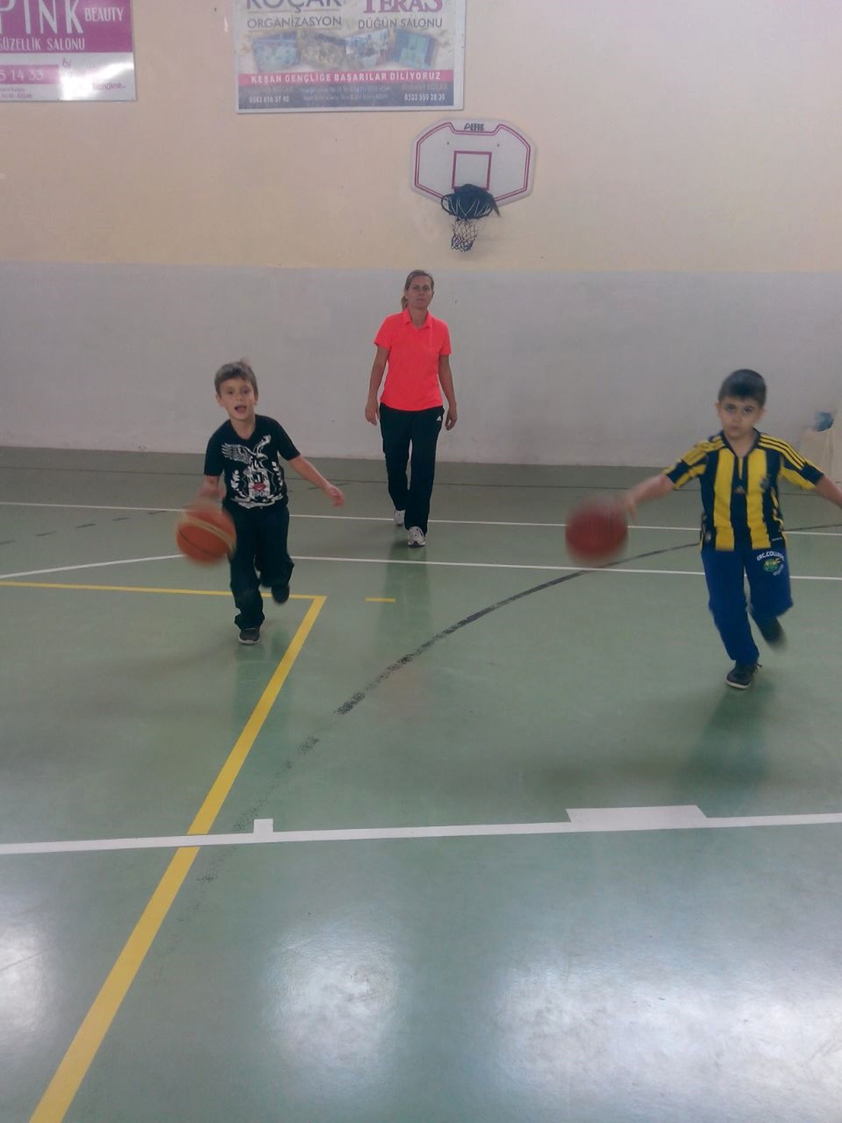 Keşan Belediyesi\'nin Basketbol ve Voleybol Kursları Başladı