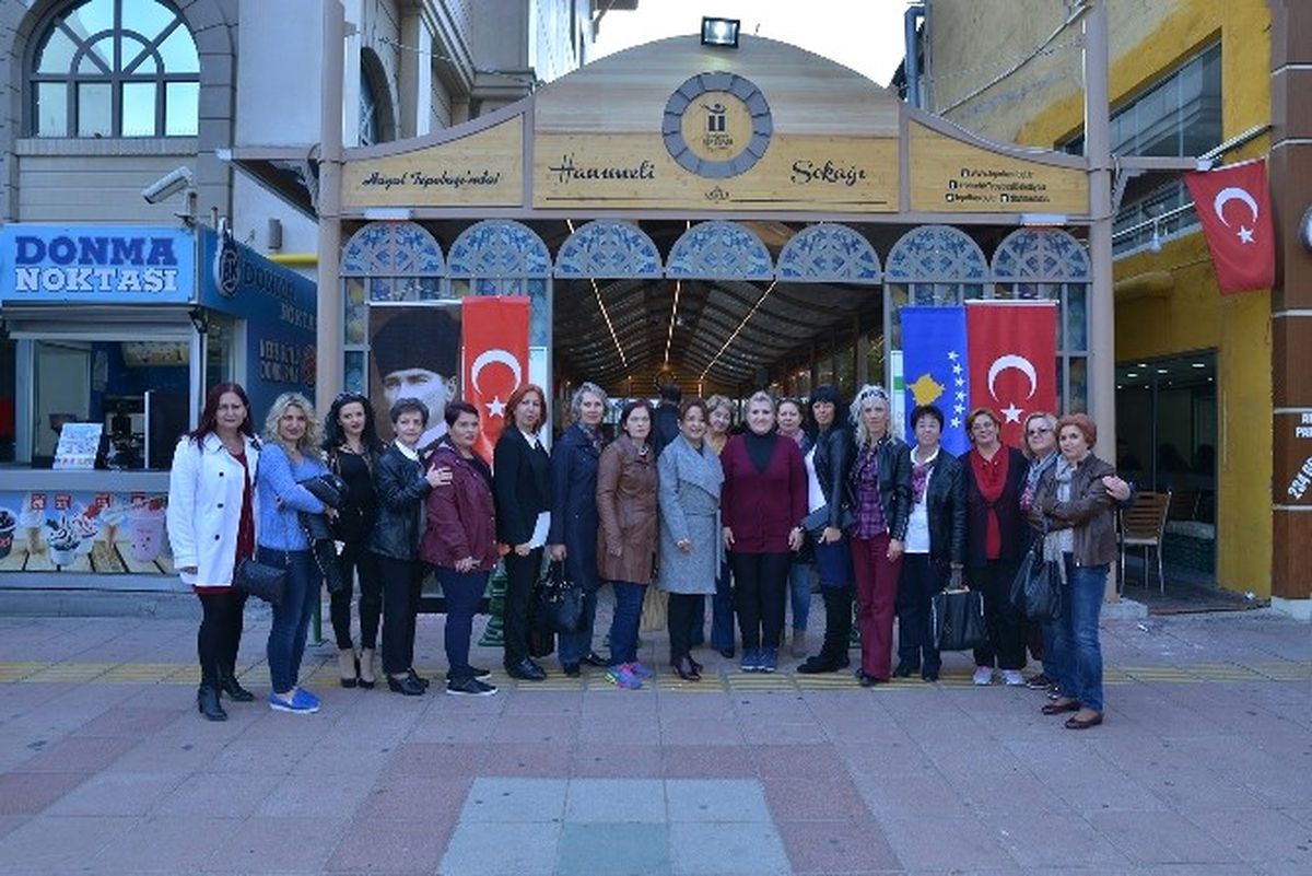 Kosovalı Girişimci Kadınlar Hanımeli Sokağı\'nda