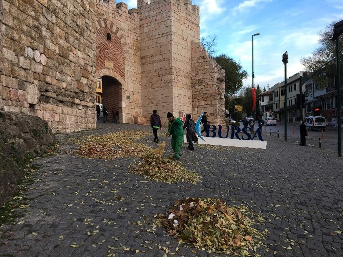 Lodos Bursa\'da Hayatı Olumsuz Etkiledi