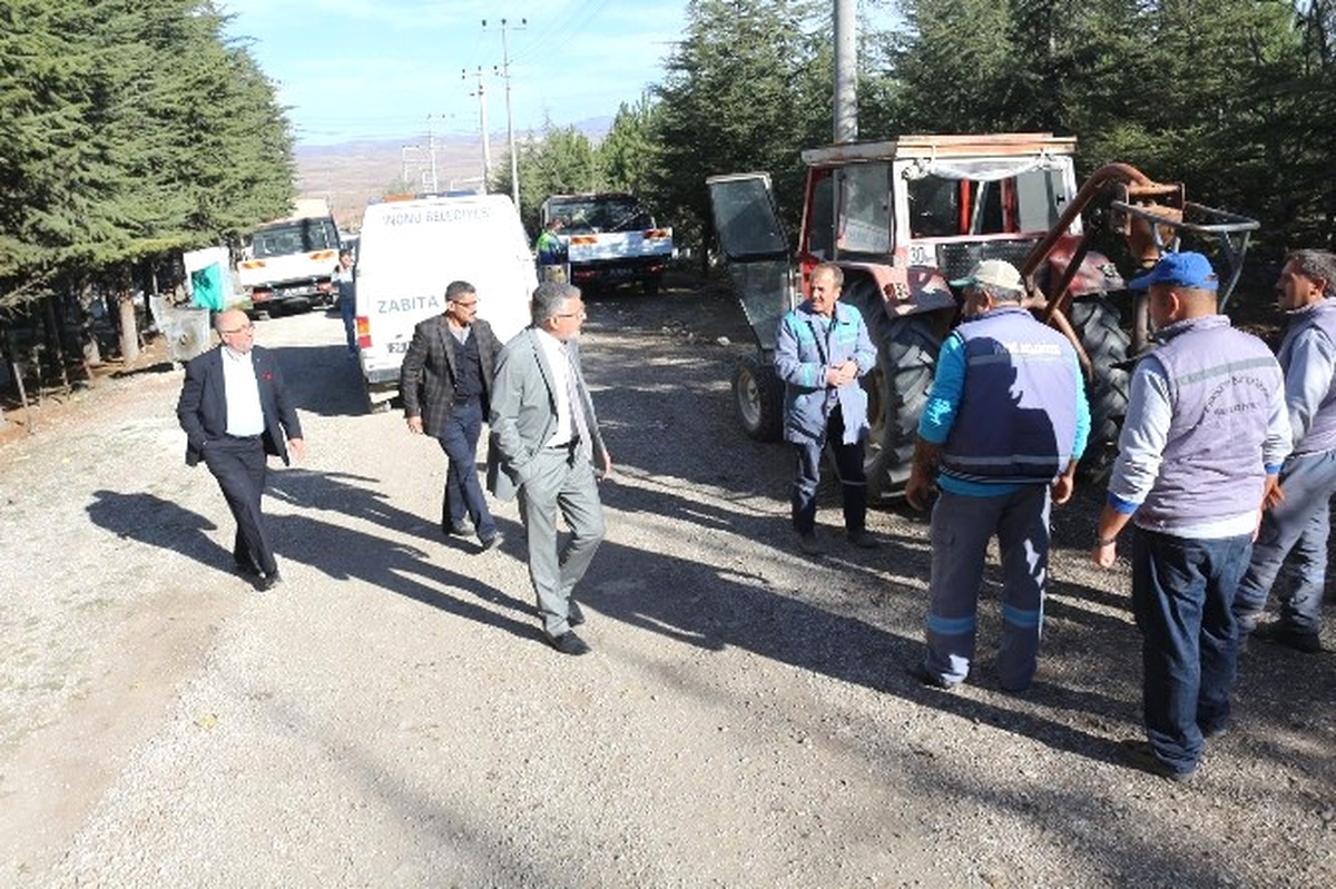 Mezarlıklarda İki Belediyeden Örnek İşbirliği