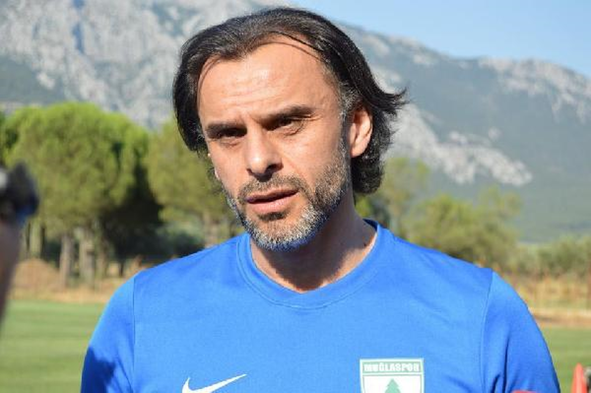 Muğlaspor Teknik Direktör Yenikan ile Yolları Ayırdı