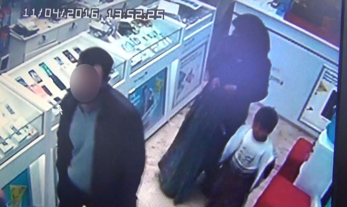 Peçeli Tırnakçı Kameraya Yakalandı