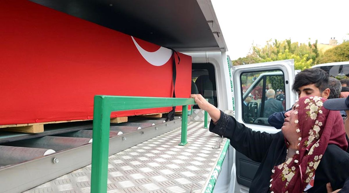 Şehit Polis Memuru Son Yolculuğuna Uğurlandı