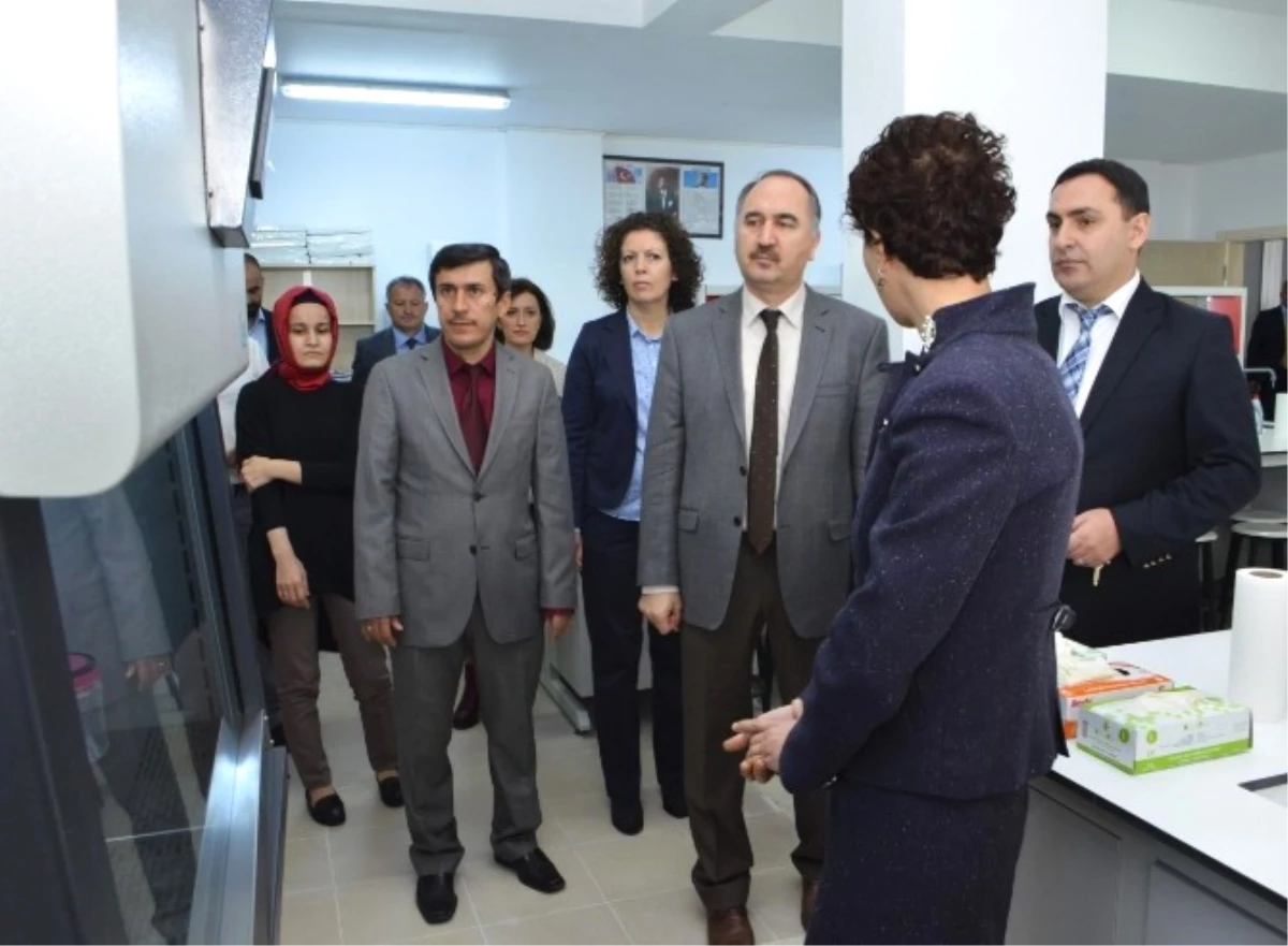 Sinop Üniversitesine Tam Donanımlı İki Yeni Laboratuvar