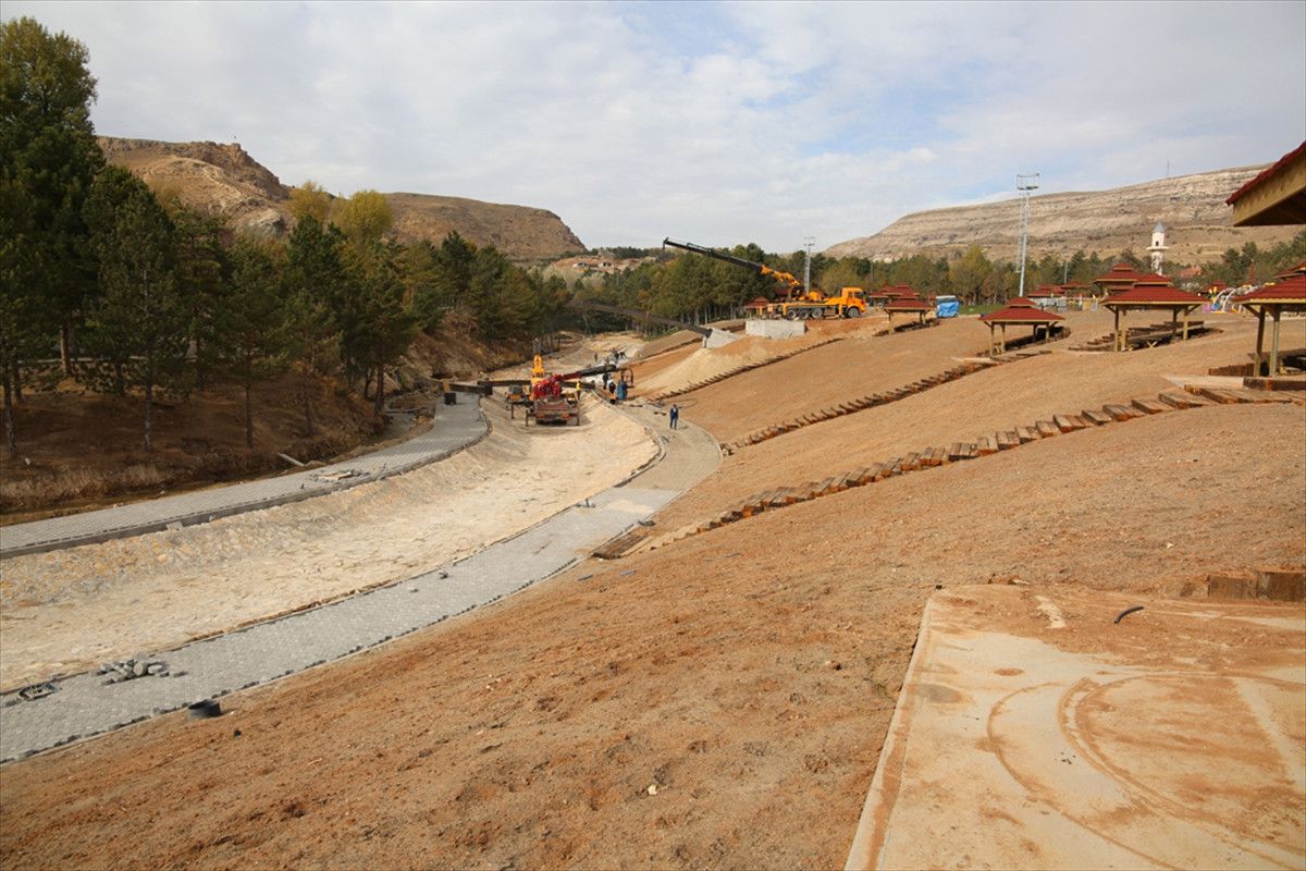 Sivas Valisi Gül, Mesire Alanındaki Çalışmaları İnceledi